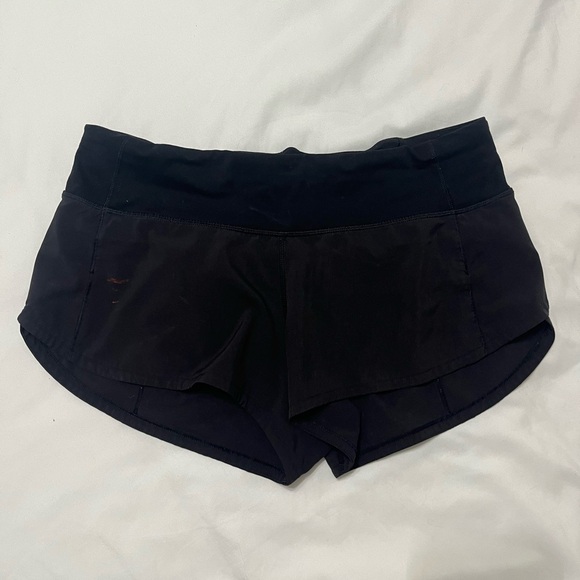 Black lululemon speed up shorts sz 4 - Picture 2 of 4